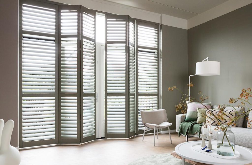 Shutters op maat van jouw interieur. Verkrijgbaar in verschillende groottes en kleuren