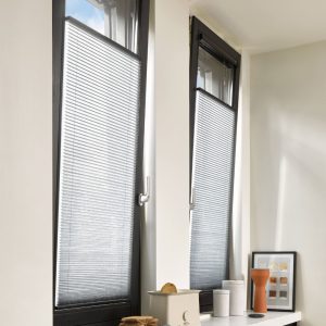 Duette shades met top-down bottom-up principe