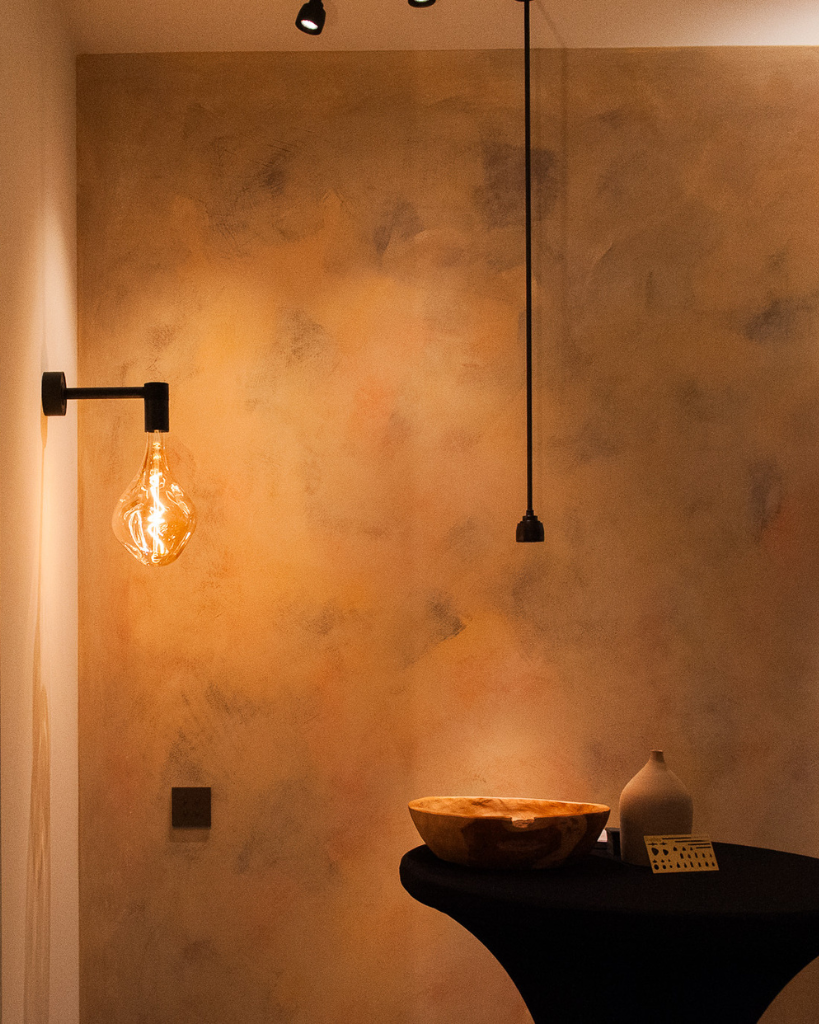realisatie El Rico lighting showroom door Tony baert